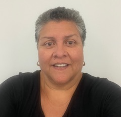 Terri Ysaguirre headshot